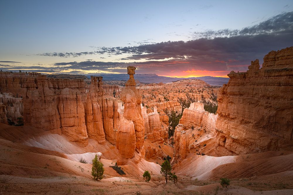 Thors Hammer at sunrise Bryce Canyon National Park, Utah